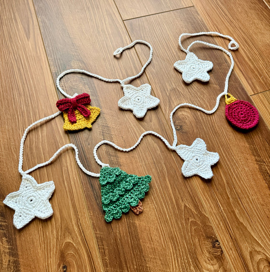 Heirloom Ornament Christmas Crochet Garland