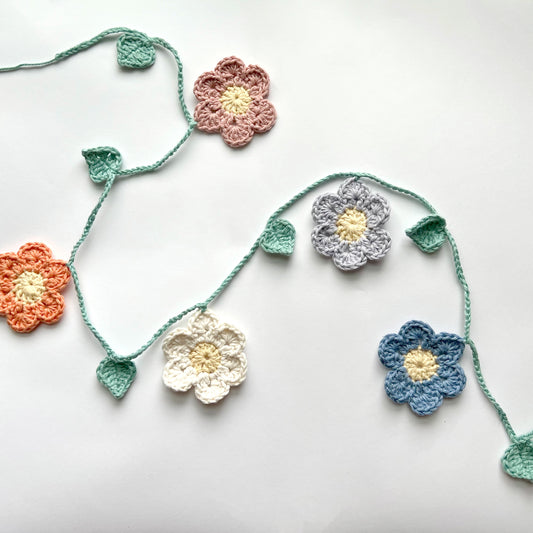 Daisy Girl Crochet Garland